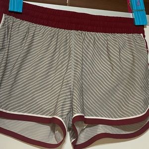 Under Armour shorts size medium